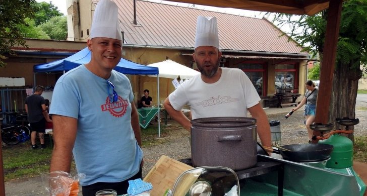 Gulášfest_Disco králové.jpg